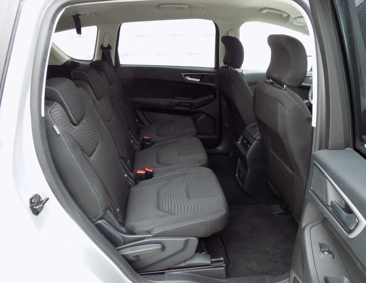 Ford S-MAX 21