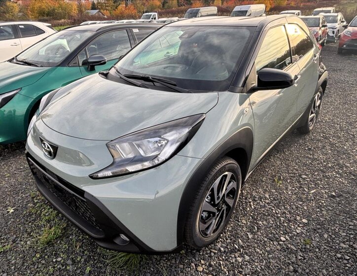Toyota Aygo Hatchback 1,0 l 53 kw