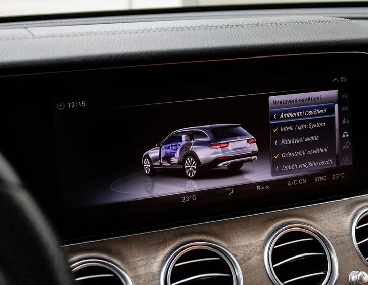 Mercedes-Benz Třídy E 18