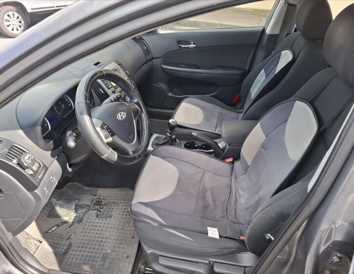 Hyundai i30 Kombi 1,6 l 84 kw