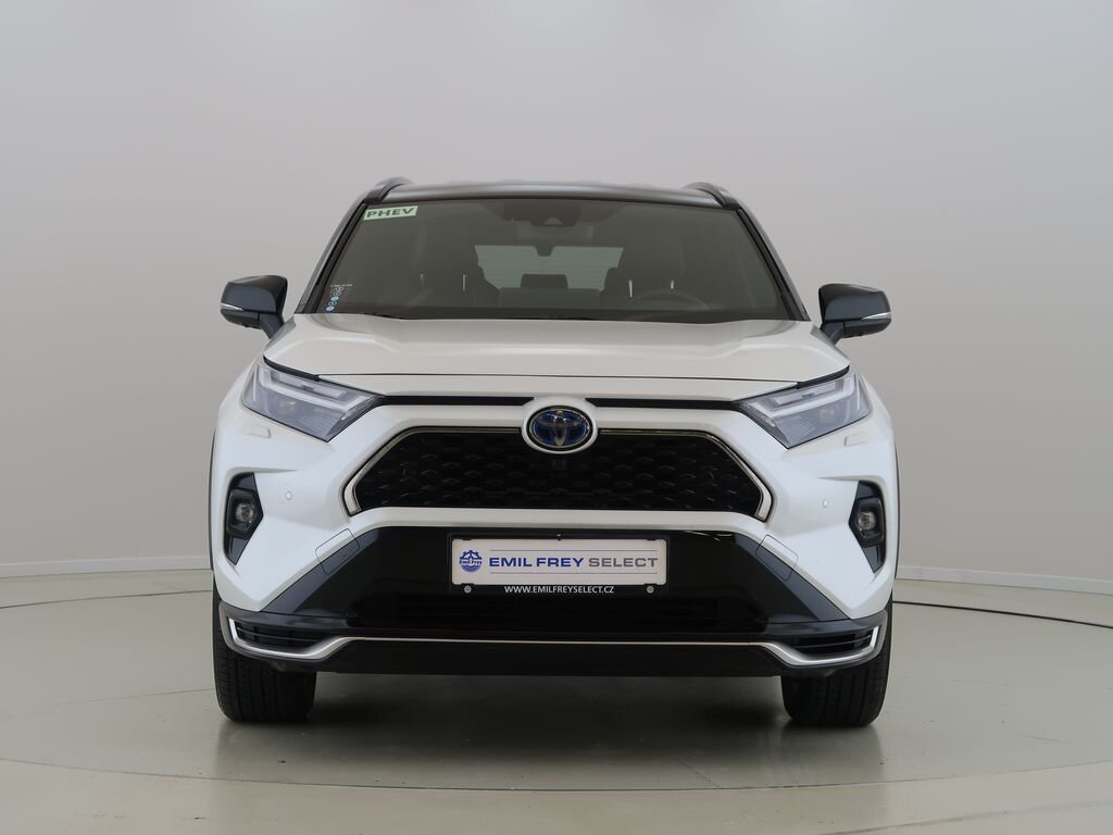 Toyota RAV4 SUV / Terénní 2,5 l 225 kw