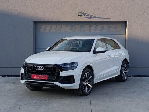 Audi Q8 SUV / Terénní 3,0 l 210 kw