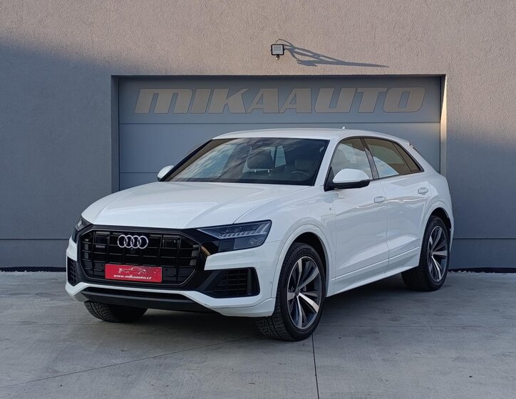 Audi Q8 SUV / Terénní 3,0 l 210 kw