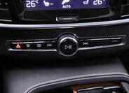 Volvo V90 27