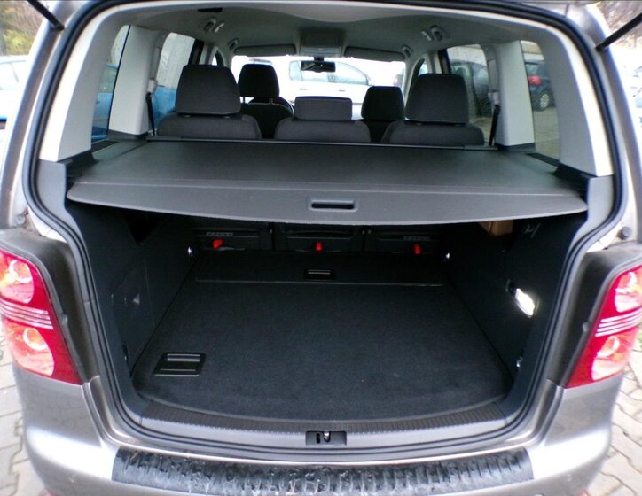 Volkswagen Touran 19