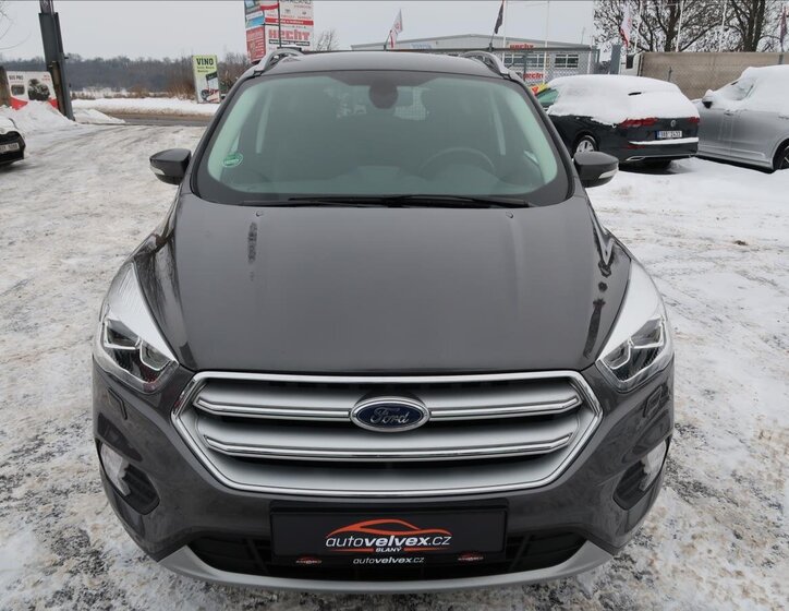 Ford Kuga SUV 1,5 l 110 kw