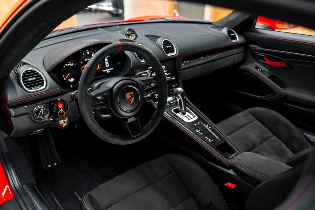 Porsche 718 Hatchback 4,0 l 309 kw