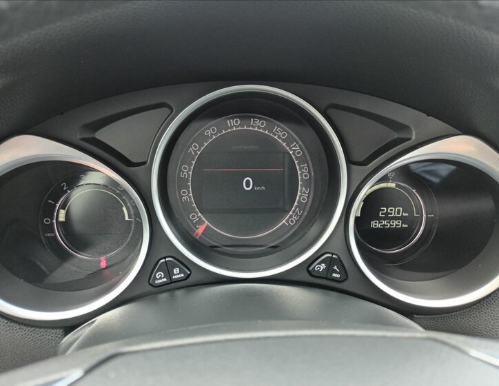 Citroën DS4 Hatchback 1,6 l 147 kw