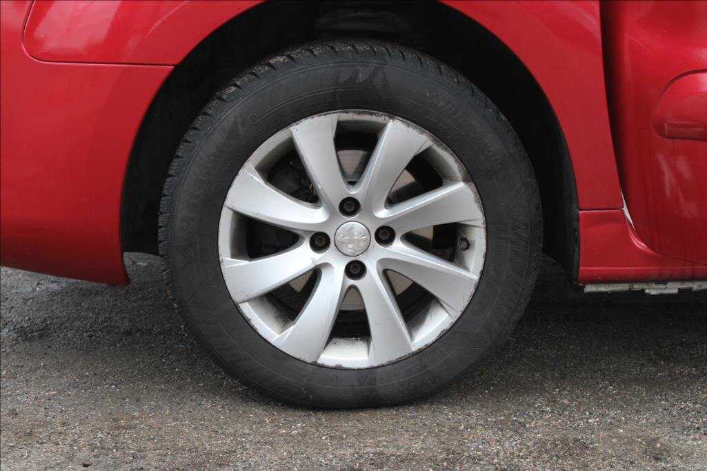 Peugeot Partner Tepee Kombi 1,6 l 88 kw