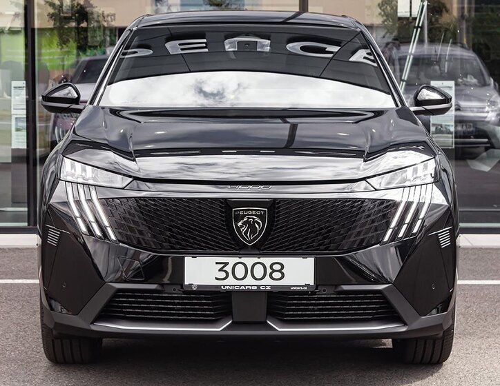 Peugeot 3008 SUV / Terénní 1,2 l 107 kw