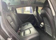 Tesla Model 3 33
