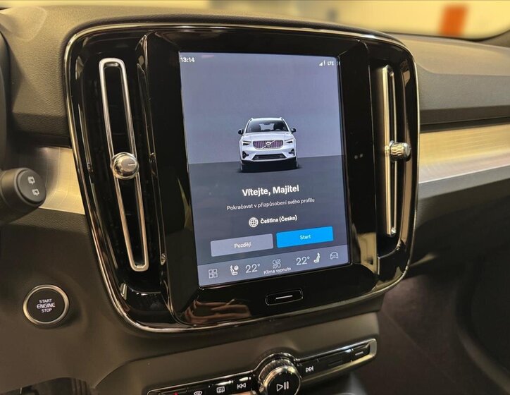 Volvo XC40 SUV 2,0 l 120 kw