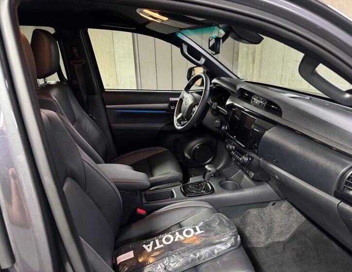 Toyota Hilux Pick-up 2,8 l 150 kw