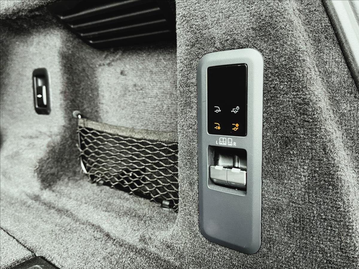 Land Rover Range Rover Sport SUV / Terénní 3,0 l 258 kw