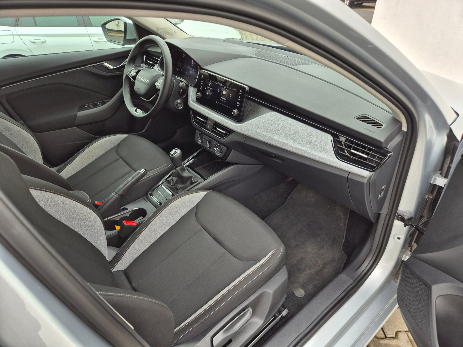 Škoda Scala Hatchback 1,0 l 85 kw