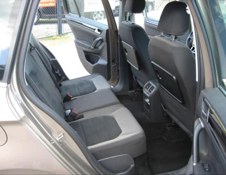 Volkswagen Golf Sportsvan 9