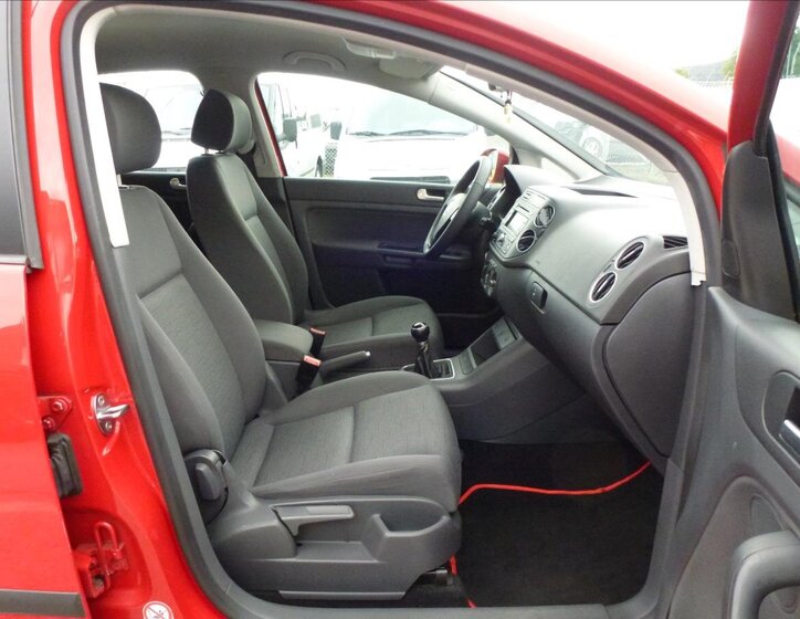 Volkswagen Golf Plus Kombi 1,6 l 85 kw