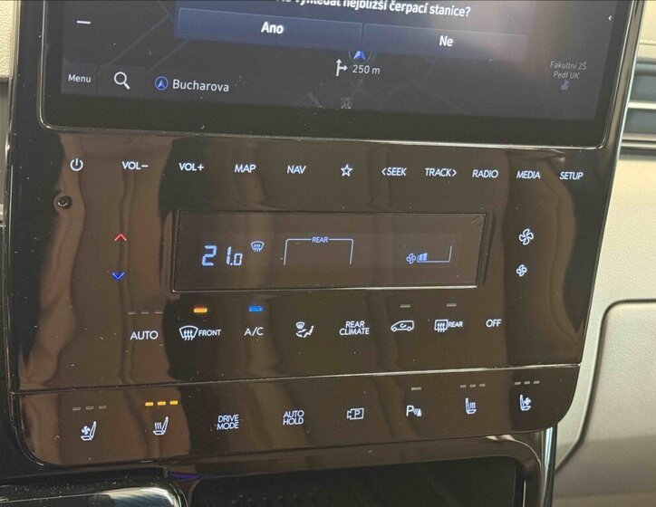 Hyundai Staria MPV 2,2 l 130 kw