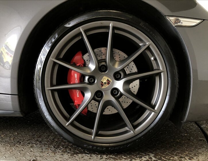 Porsche 911 Kupé 3,8 l 294 kw