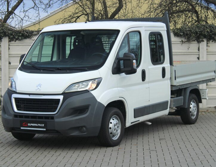 Peugeot Boxer Valník 2,0 l 120 kw