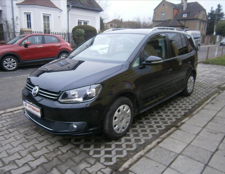 Volkswagen Touran Kombi 1,6 l 77 kw