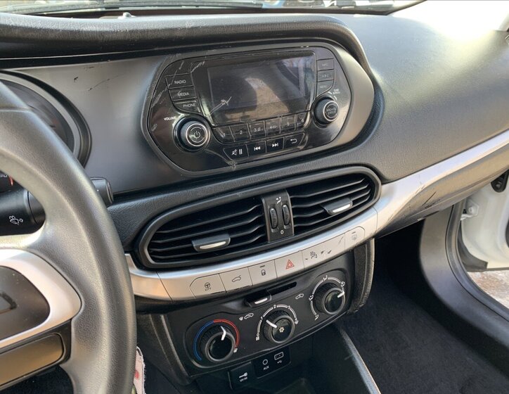 Fiat Tipo Sedan / Limuzína 1,4 l 70 kw