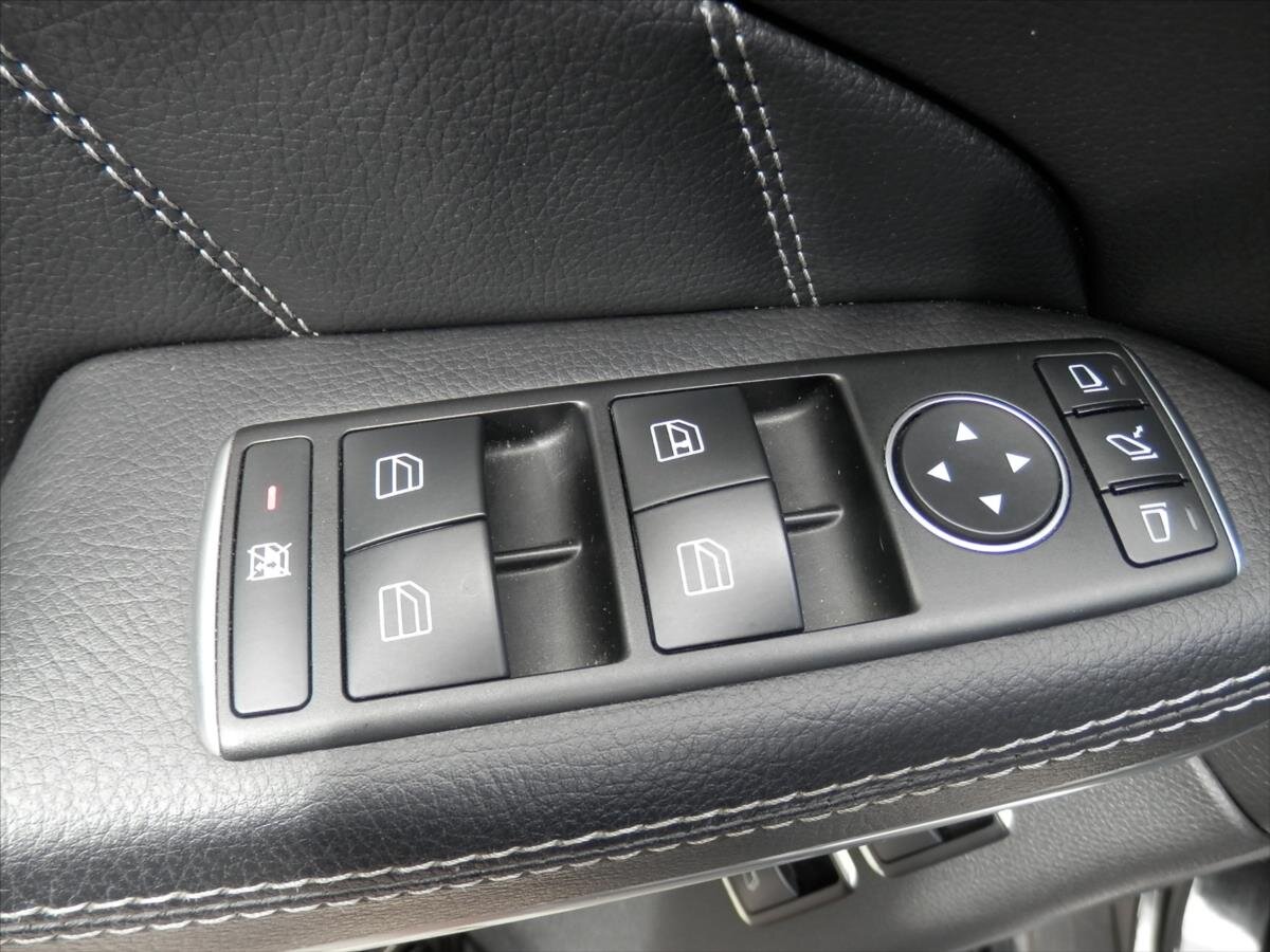 Mercedes-Benz GL SUV / Terénní 4,7 l 320 kw