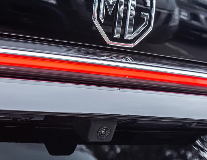 MG HS SUV / Terénní 1,5 l 125 kw