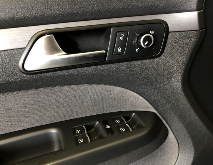 Volkswagen Touran 21