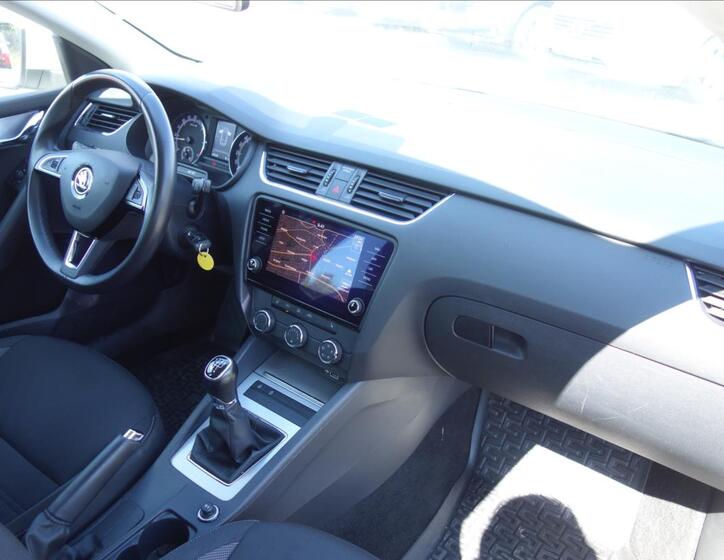 Škoda Octavia 12