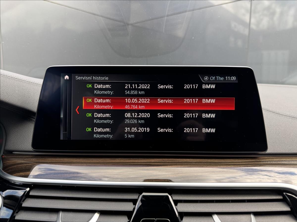 BMW Řada 5 Sedan / Limuzína 2,0 l 185 kw