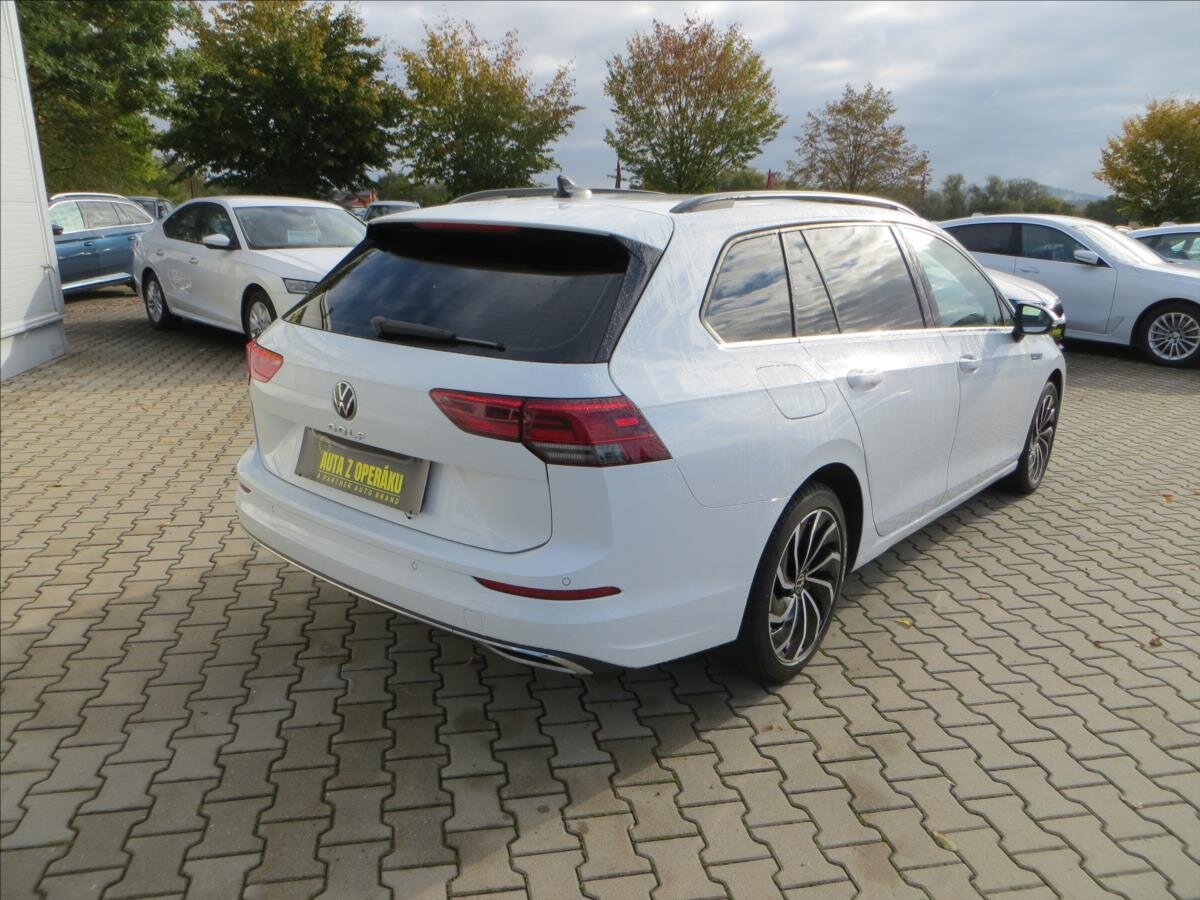 Volkswagen Golf Kombi 1,5 l 96 kw