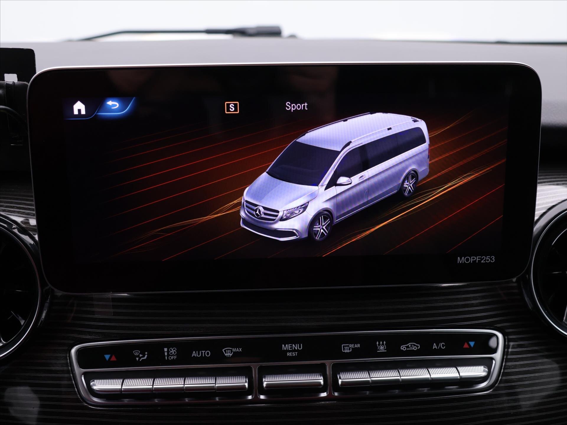 Mercedes-Benz Třídy V Kombi 2,0 l 174 kw