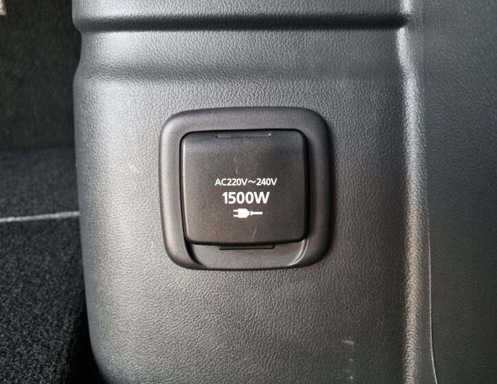 Mitsubishi Outlander SUV / Terénní 2,4 l 165 kw