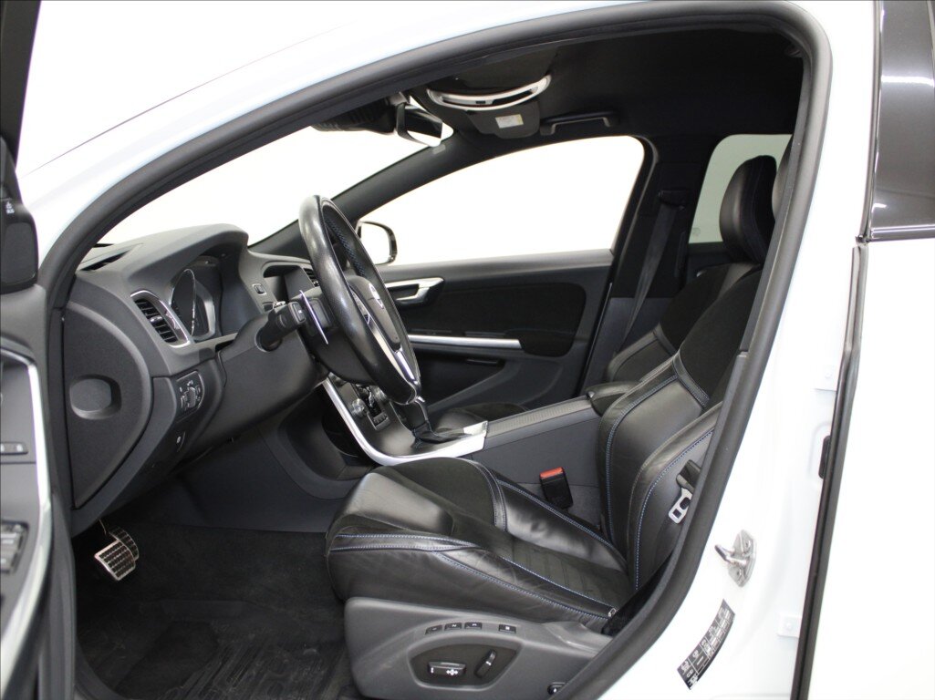 Volvo V60 Kombi 2,0 l 270 kw