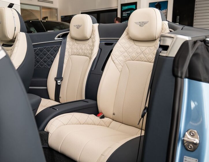 Bentley Continental GTC Kabriolet 4,0 l 404 kw