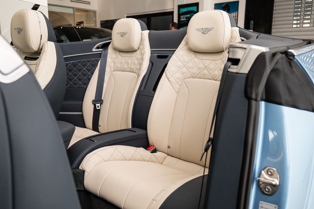 Bentley Continental GTC Kabriolet 4,0 l 404 kw