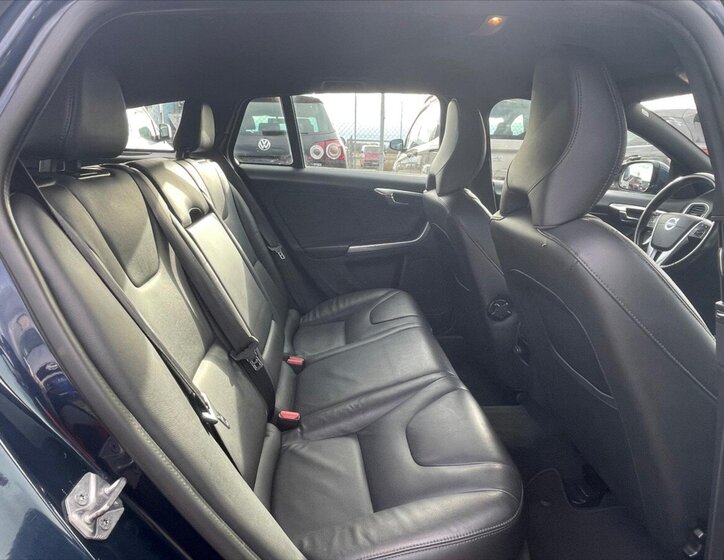 Volvo V60 Kombi 2,4 l 158 kw