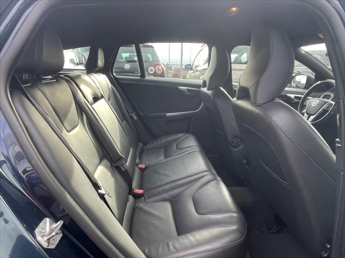 Volvo V60 Kombi 2,4 l 158 kw