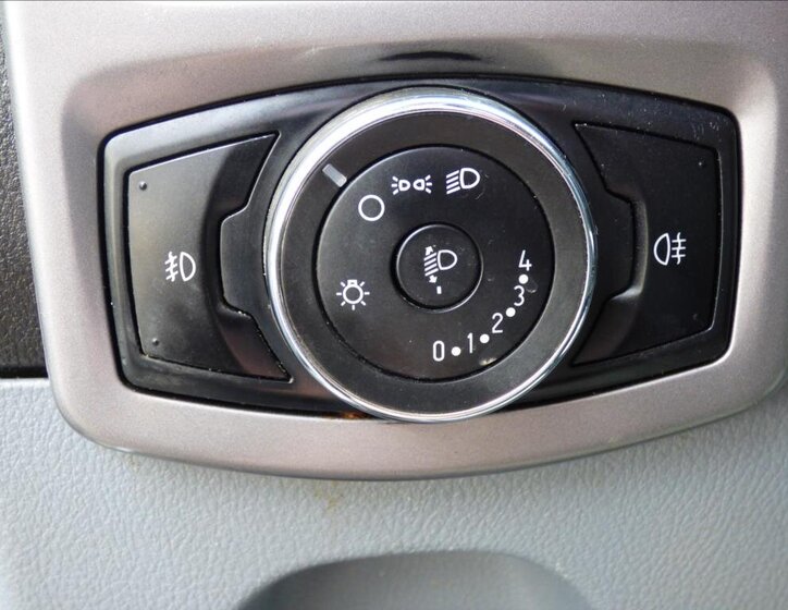 Ford Transit Custom Ostatní 2,0 l 77 kw