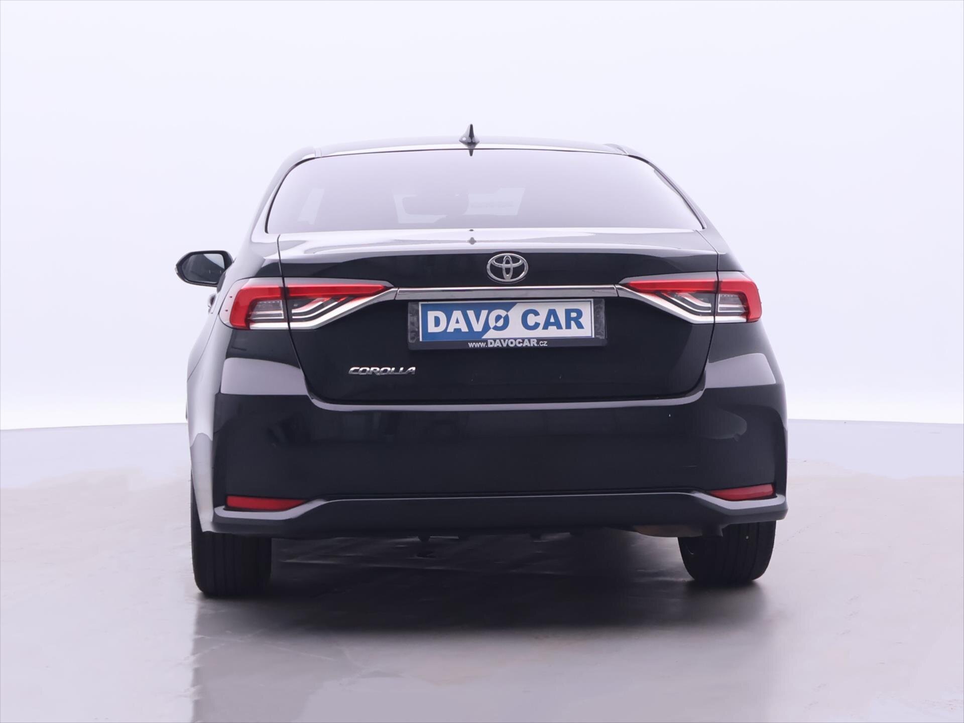 Toyota Corolla Sedan / Limuzína 1,5 l 92 kw
