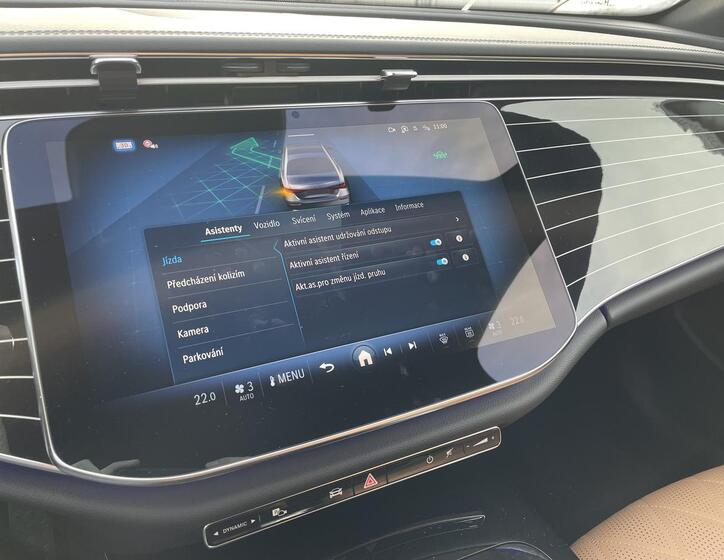 Mercedes-Benz Třídy E 18