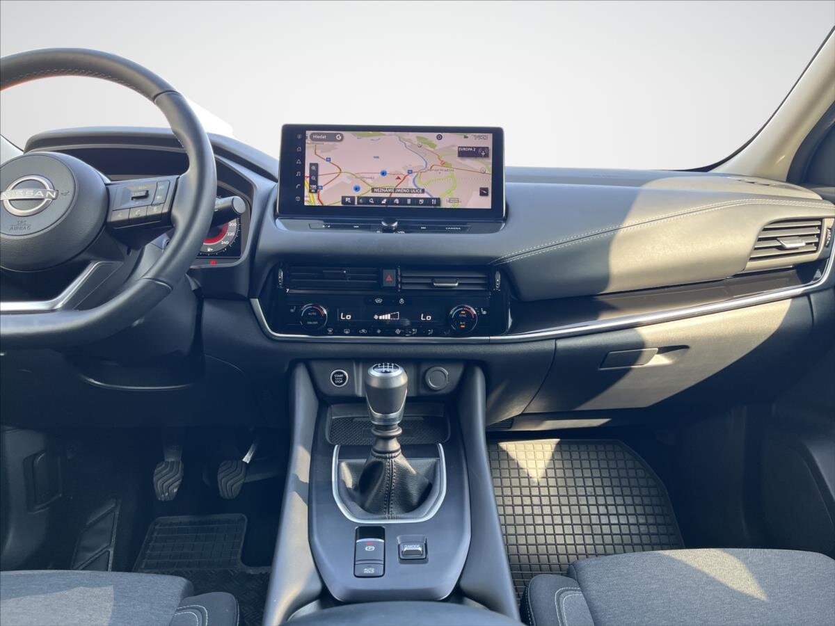 Nissan Qashqai SUV / Terénní 1,3 l 116 kw