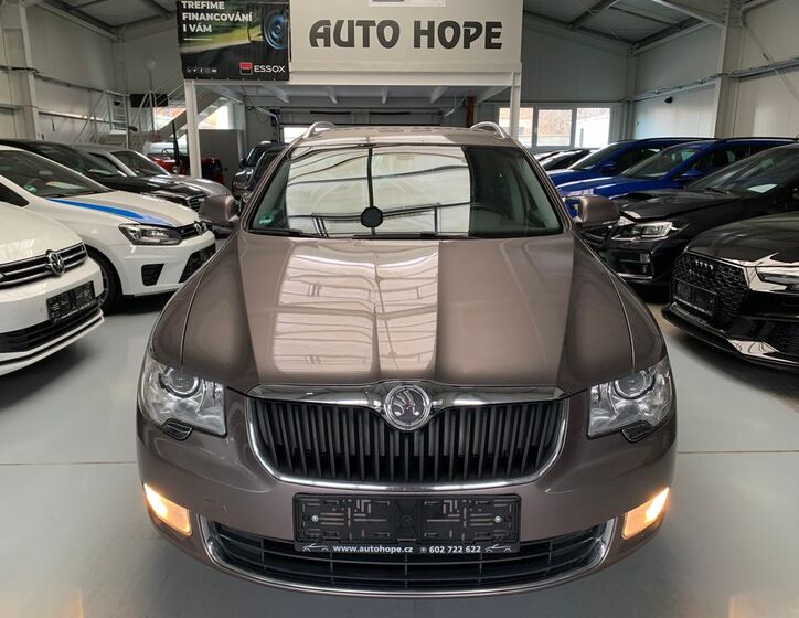 Škoda Superb 2