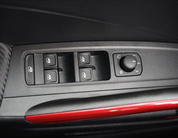 Škoda Fabia Hatchback 999,0 85 kw