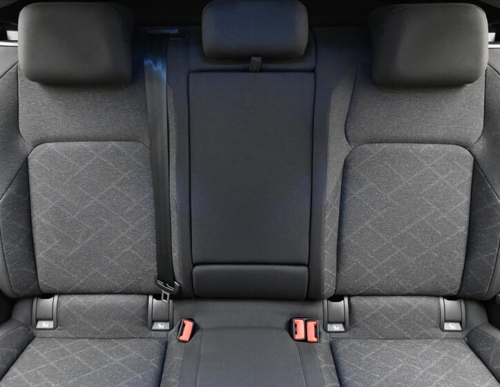 Volkswagen Golf Hatchback 999,0 81 kw