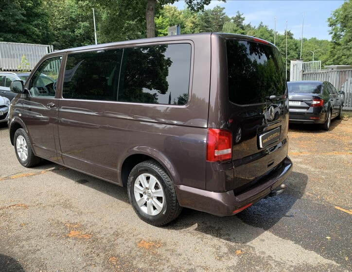 Volkswagen Caravelle 7