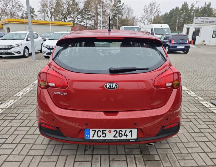 KIA Ceed Hatchback 1,4 l 73 kw