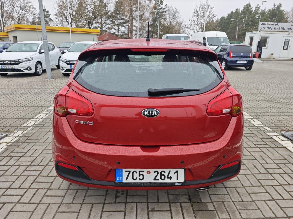 KIA Ceed Hatchback 1,4 l 73 kw