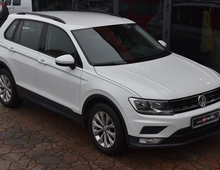 Volkswagen Tiguan 1